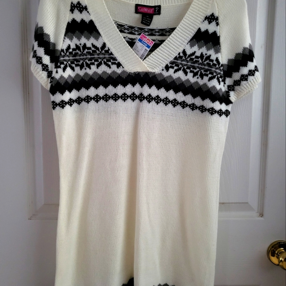 Tunic sweater - Picture 1 of 3